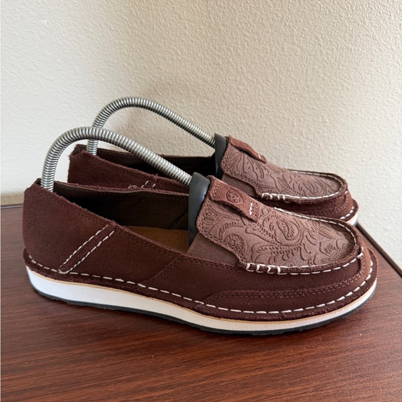 Ariat women’s Cruiser Brown Embossed Loafers size 8.5 - Picture 1 of 9